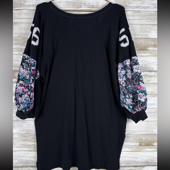 Free People/We the Free - Sz M - Oversized fit/Floral sleeve tunic - Picture 6 of 6